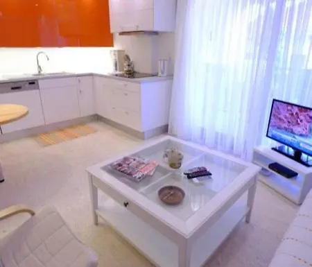 Smart Aparts Aparthotel *